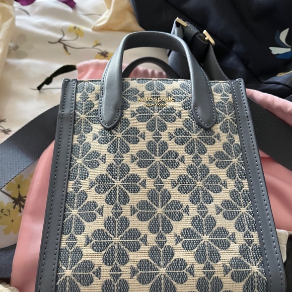 Kate Spade Spade Flower Jacquard Stripe Manhattan Mini Crossbody - Picture 2 of 5